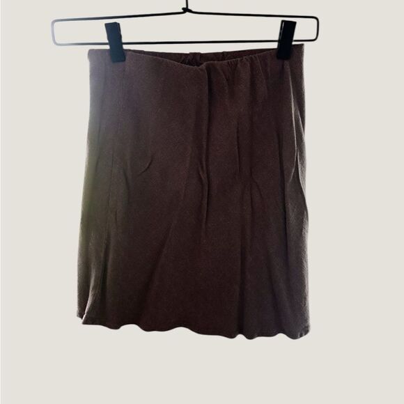 ✨3/$25✨ L.A. Hearts Chocolate Brown Mini Skirt - Picture 1 of 4